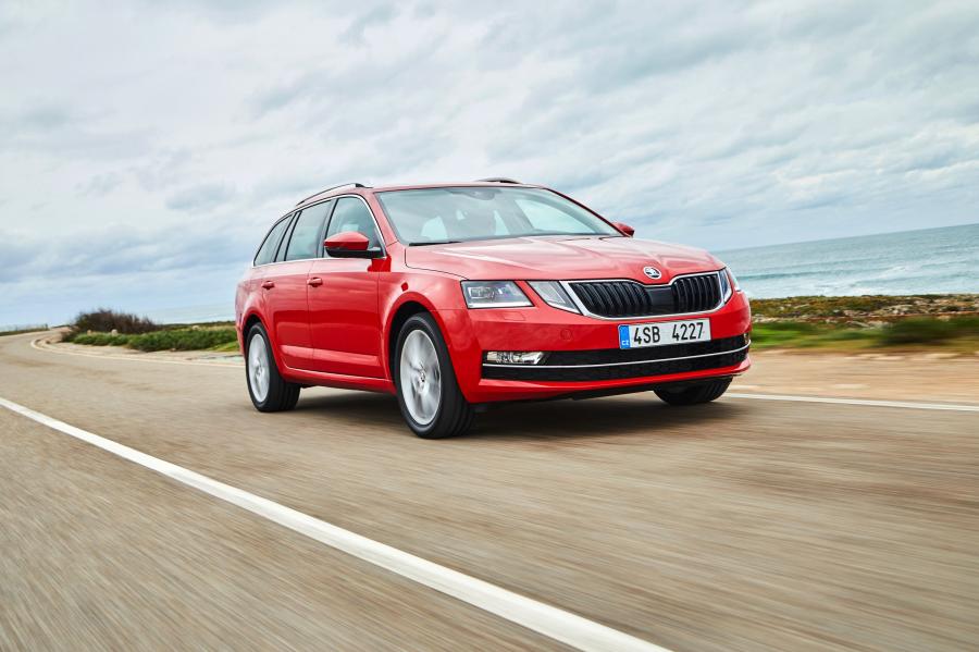  Skoda Octavia Combi G-Tec 2017 года  (WW) (фото 11 из 16)